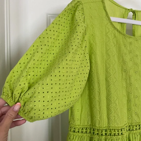 Astrid Europe Bound Green Eyelet Dress - Picture 4 of 8